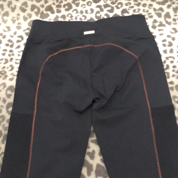 All Day Alba Emma Cropped Legging Resort Apparel in Midnight Black Size Small - Picture 7 of 17